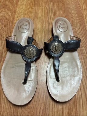 Jack Rogers Larissa Leather Turnlock Thong Sandals Dark Brown Gold Medallion 9M
